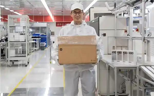 王腾被辞退引热议，雷军曾赞其六项全能年轻干部