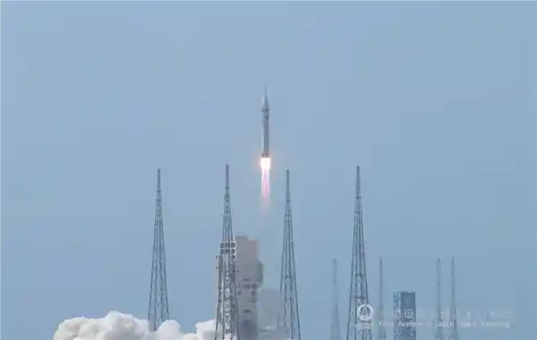 15秒排水千吨！我国载人登月发射工位首燃引轰动