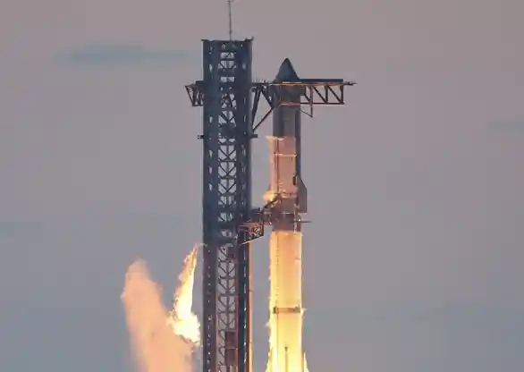 马斯克放话AI圈：SpaceX即将登月式碾压全行业AI公司总和