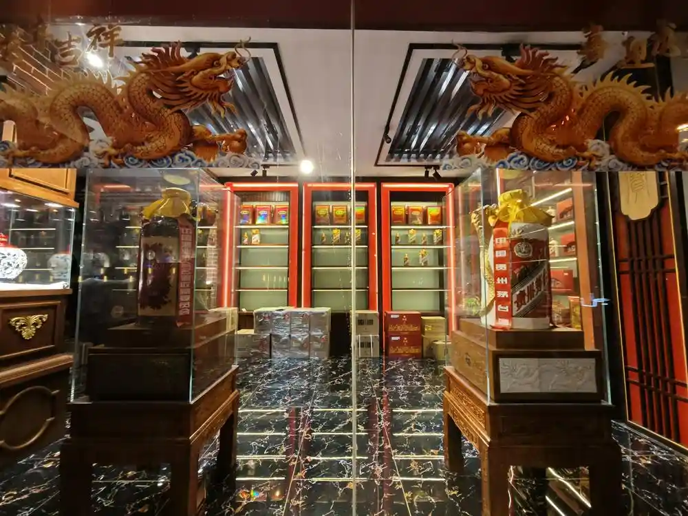 茅台关键岗位迎新！70后余思明代行董秘，王莉现身回应失联传闻